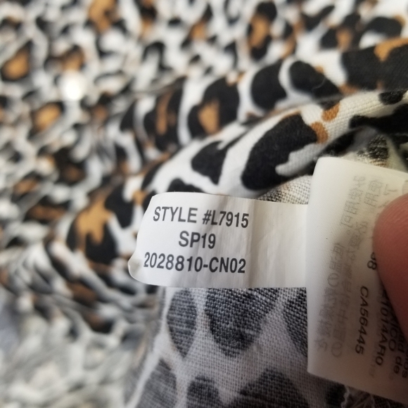 J Crew animal print linen blend slim button up shirt - Picture 6 of 9